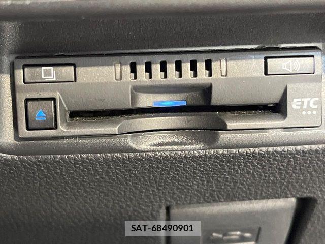Toyota AQUA 2023-09 8827782-6