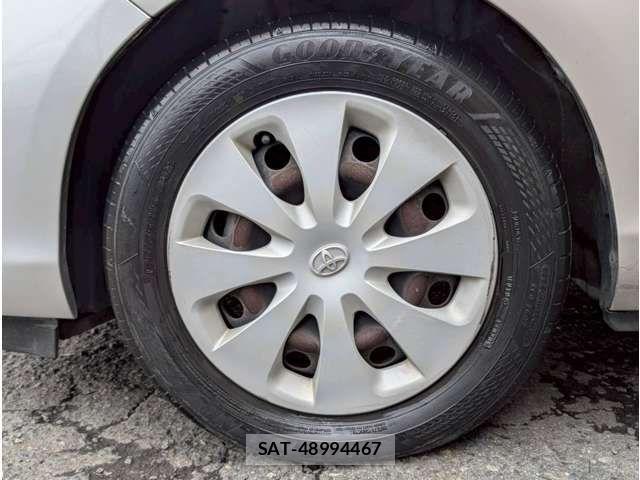 Toyota AQUA 2013-04 8827829-13