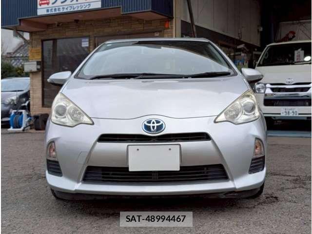 Toyota AQUA 2013-04 8827829-4