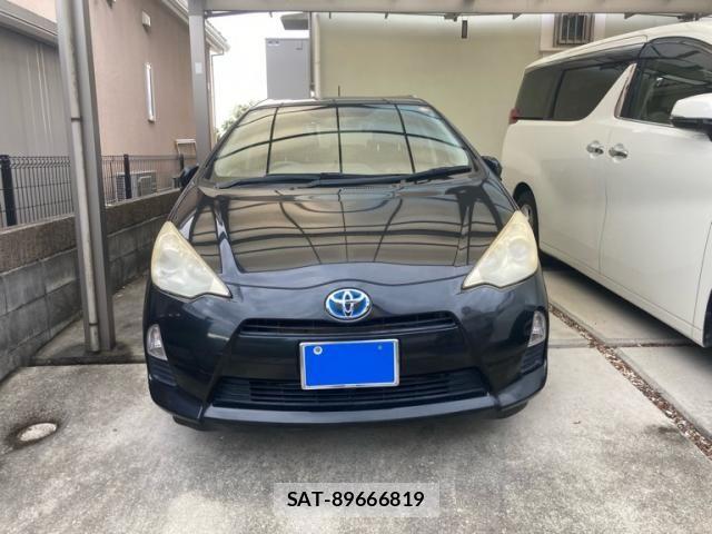 Toyota AQUA 2013-02 8827843-0