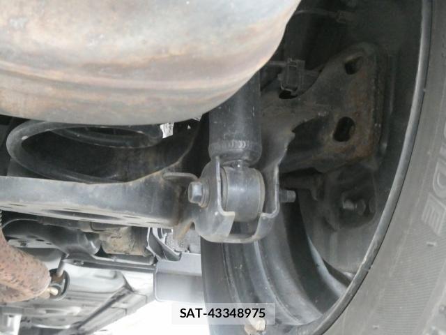 Toyota AQUA 2015-11 8827845-15