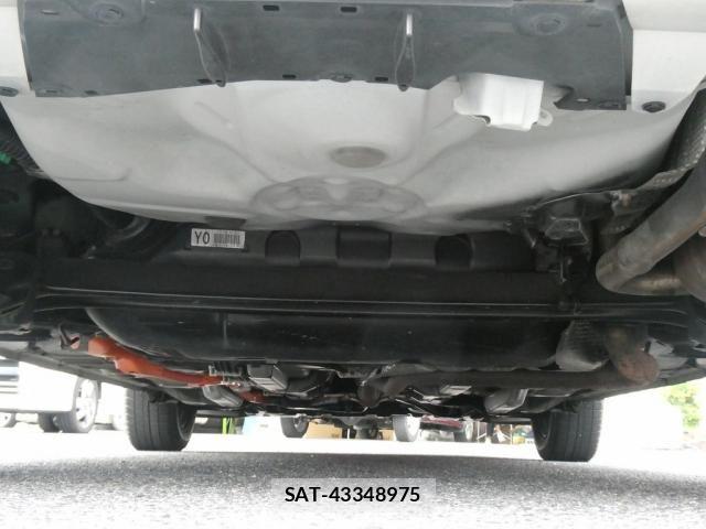 Toyota AQUA 2015-11 8827845-16