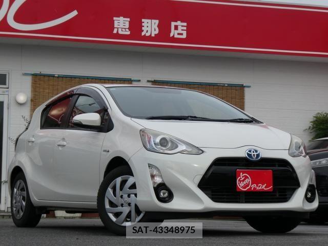 Toyota AQUA 2015-11 8827845-1