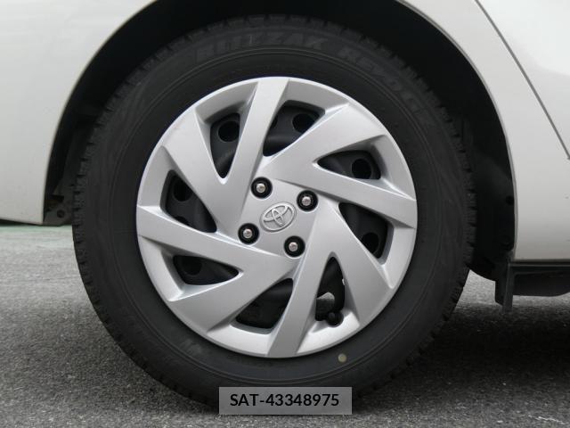 Toyota AQUA 2015-11 8827845-20