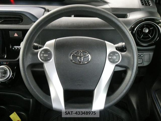 Toyota AQUA 2015-11 8827845-26