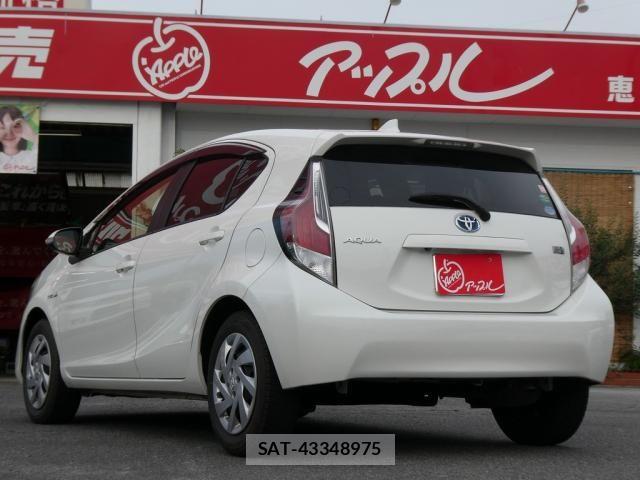 Toyota AQUA 2015-11 8827845-7