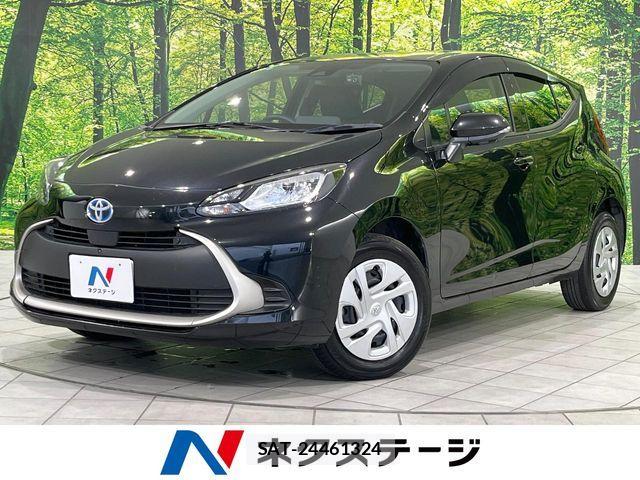 Toyota AQUA 2022-01 8827789-0