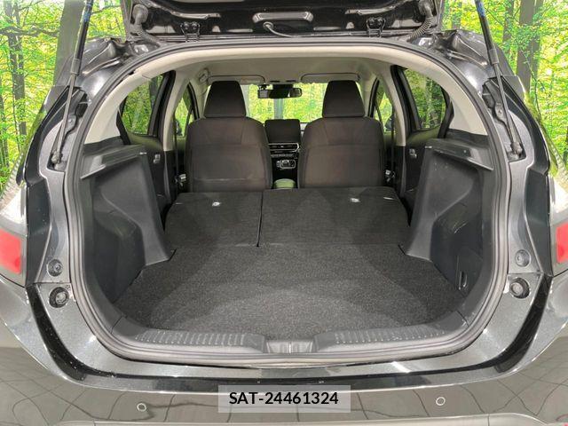 Toyota AQUA 2022-01 8827789-10