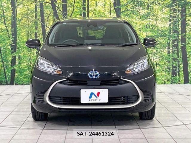 Toyota AQUA 2022-01 8827789-14