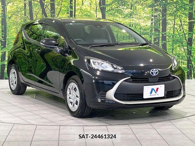 Toyota AQUA 2022-01 8827789-16