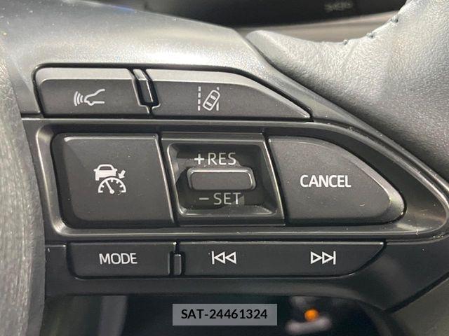 Toyota AQUA 2022-01 8827789-5