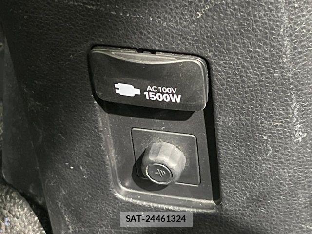 Toyota AQUA 2022-01 8827789-7