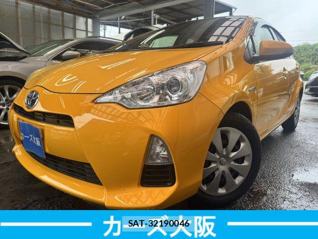 Toyota AQUA 2012-03 8827844-0