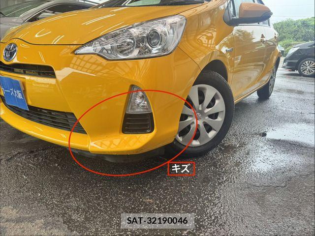 Toyota AQUA 2012-03 8827844-10