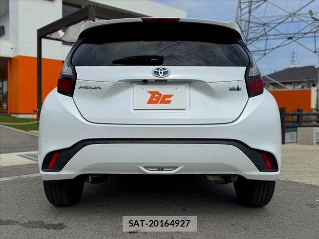 Toyota AQUA 2022-09 8827791-13