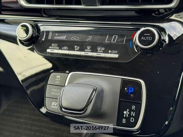 Toyota AQUA 2022-09 8827791-4