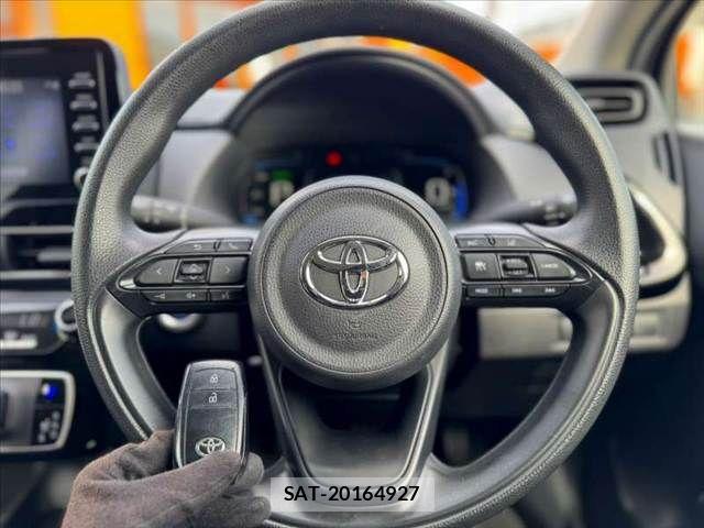 Toyota AQUA 2022-09 8827791-5