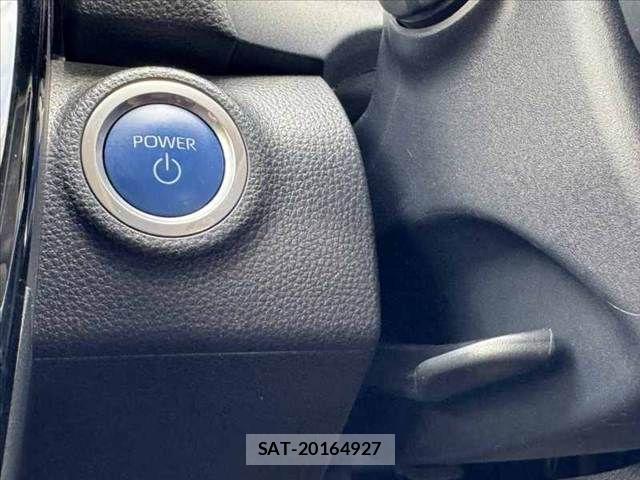 Toyota AQUA 2022-09 8827791-6
