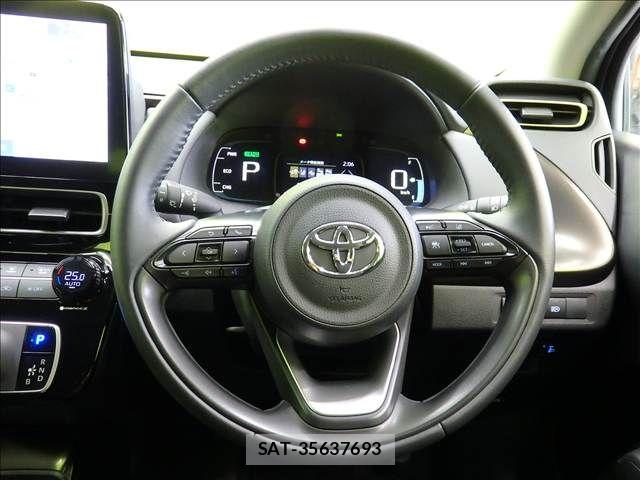 Toyota AQUA 2024-03 8827779-11