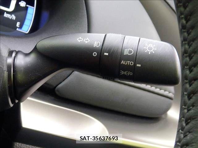 Toyota AQUA 2024-03 8827779-15