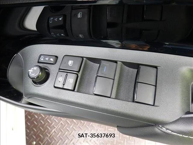 Toyota AQUA 2024-03 8827779-18