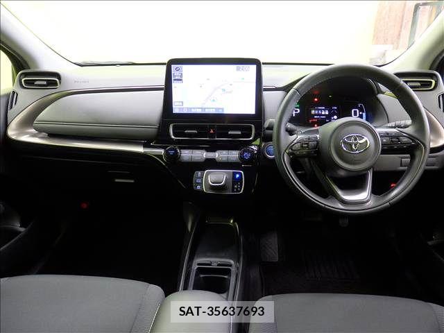 Toyota AQUA 2024-03 8827779-1