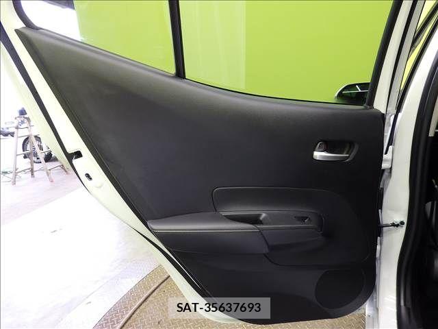 Toyota AQUA 2024-03 8827779-29