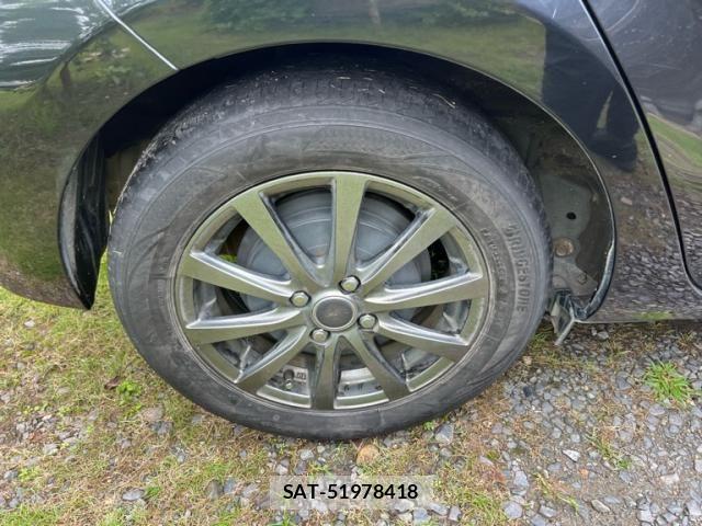 Toyota AQUA 2013-11 8827854-7