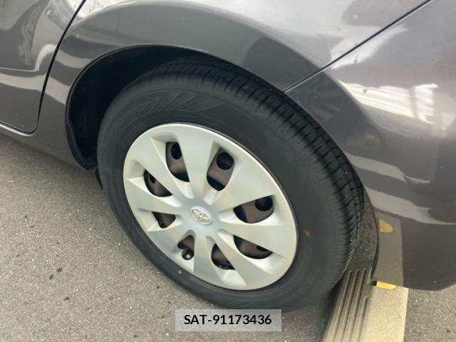 Toyota AQUA 2012-10 8827864-6
