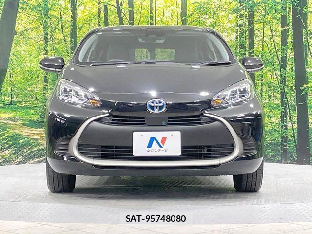 Toyota AQUA 2025-02 8827781-14