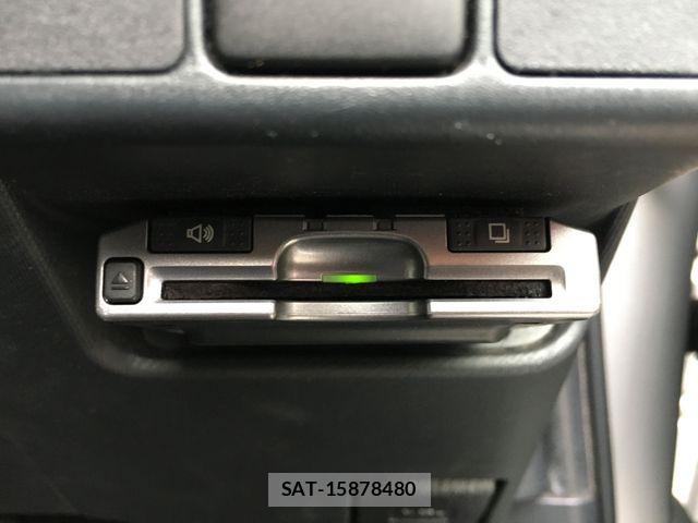 Toyota AQUA 2012-08 8827816-16