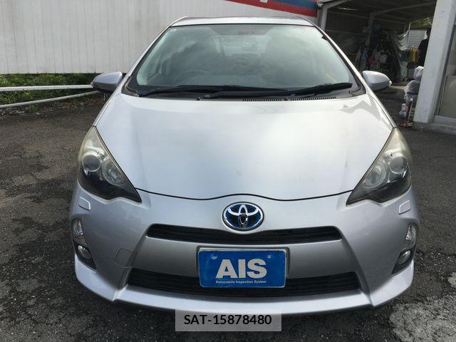Toyota AQUA 2012-08 8827816-1