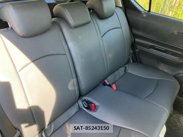 Toyota AQUA 2013-10 8827848-15