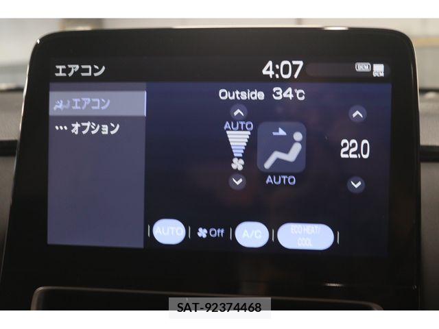 Toyota AQUA 2025-03 8827784-17