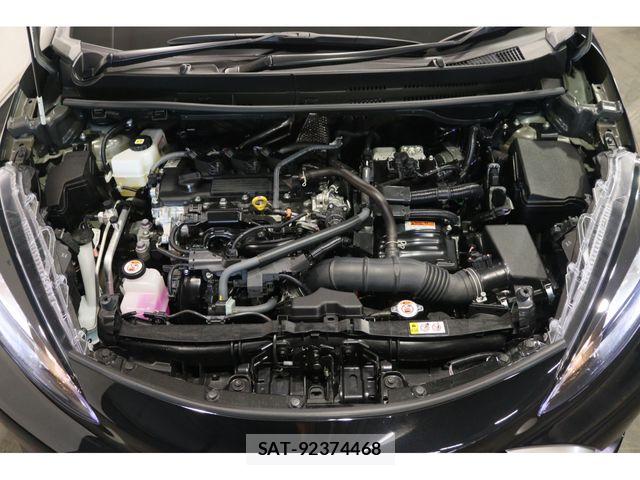 Toyota AQUA 2025-03 8827784-23