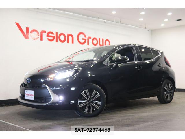 Toyota AQUA 2025-03 8827784-24