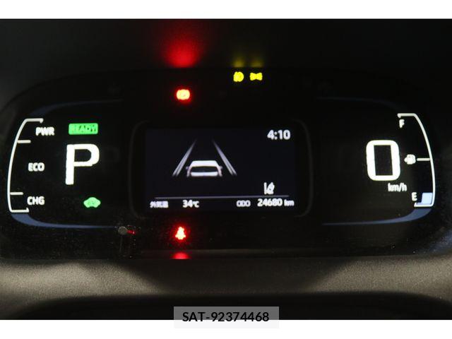 Toyota AQUA 2025-03 8827784-27