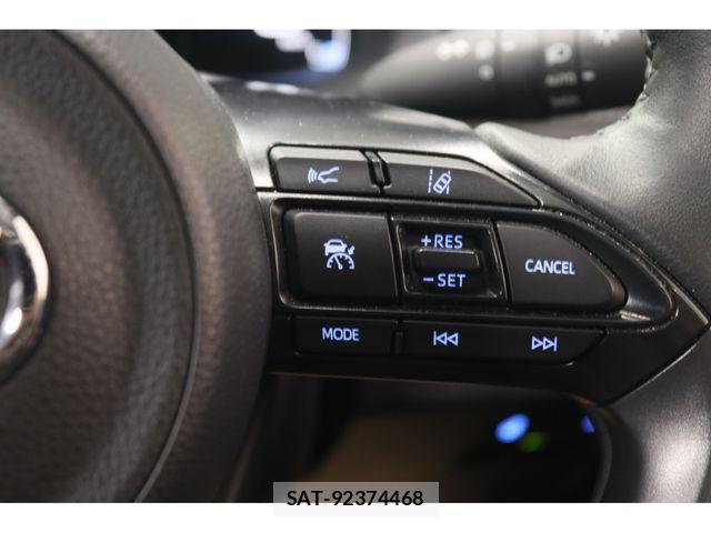 Toyota AQUA 2025-03 8827784-8