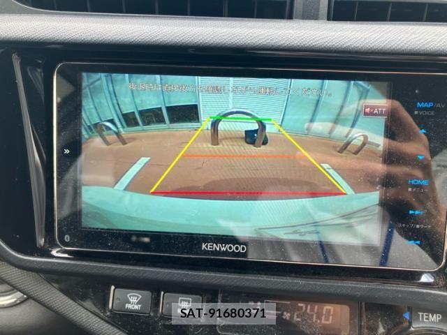 Toyota AQUA 2017-03 8827810-22