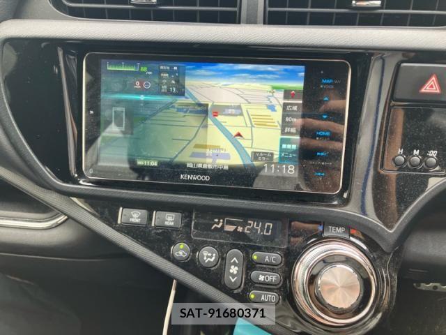Toyota AQUA 2017-03 8827810-24