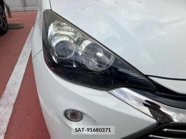 Toyota AQUA 2017-03 8827810-8