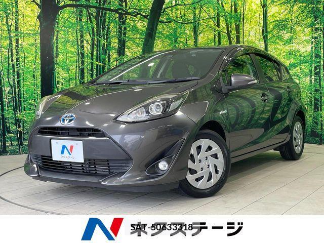 Toyota AQUA 2017-10 8827796-0