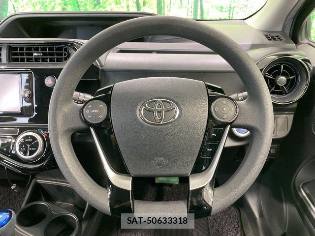 Toyota AQUA 2017-10 8827796-10