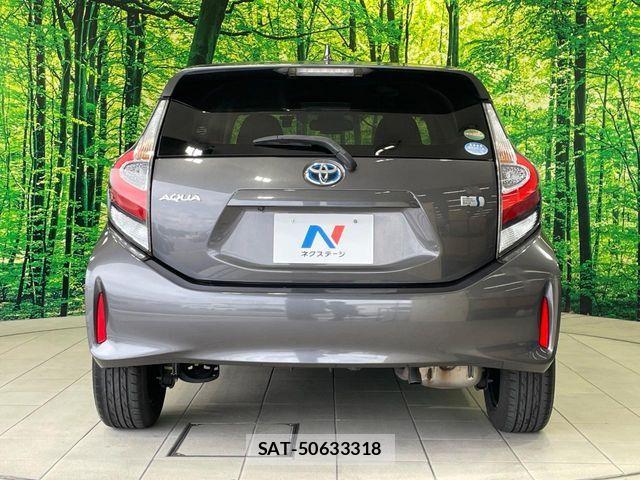 Toyota AQUA 2017-10 8827796-14