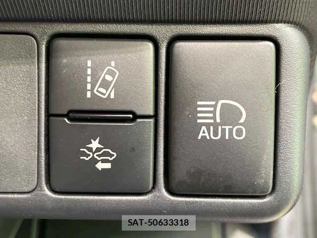 Toyota AQUA 2017-10 8827796-4