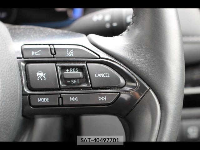 Toyota AQUA 2025-04 8827780-25
