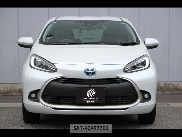Toyota AQUA 2025-04 8827780-3