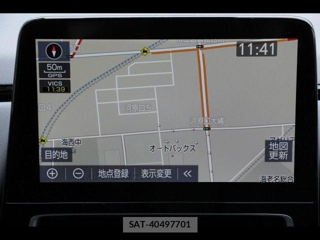 Toyota AQUA 2025-04 8827780-8