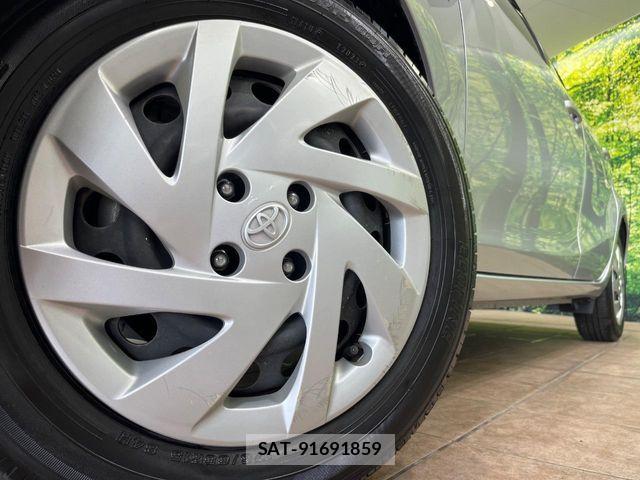 Toyota AQUA 2015-09 8827800-12