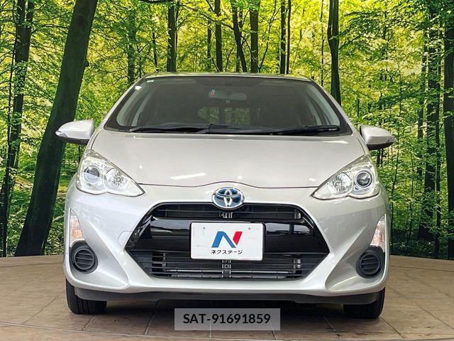 Toyota AQUA 2015-09 8827800-13